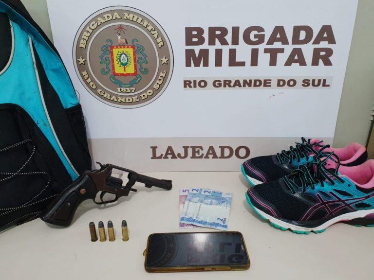 OLHA ESSA: criminosos levam até os tênis de casal durante assalto