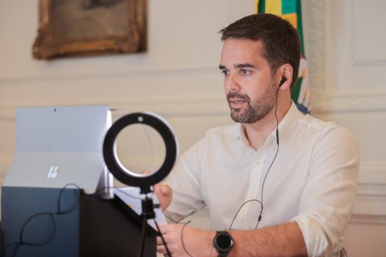 Casos de coronavírus crescem, e Leite diz que cidade precisa ter restrições