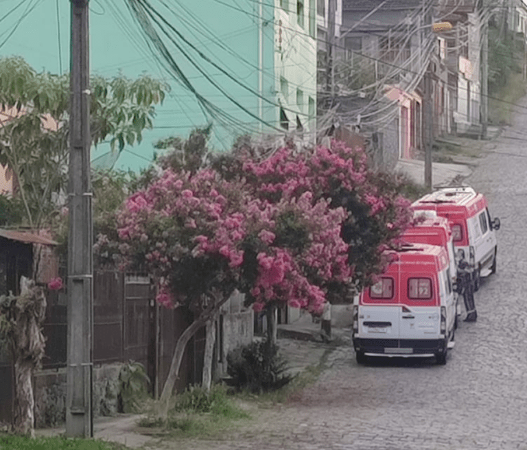 Homem invade casa e tenta matar ex-esposa e o ex-sogro a facadas
