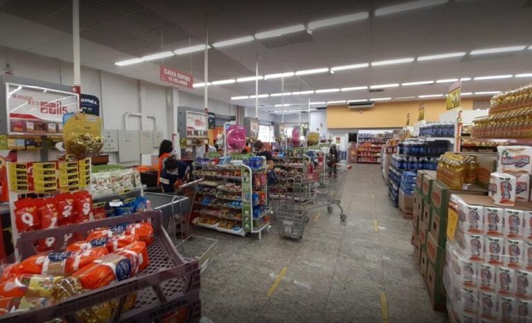 Funcionários são demitidos após supermercado fechar em Canoas