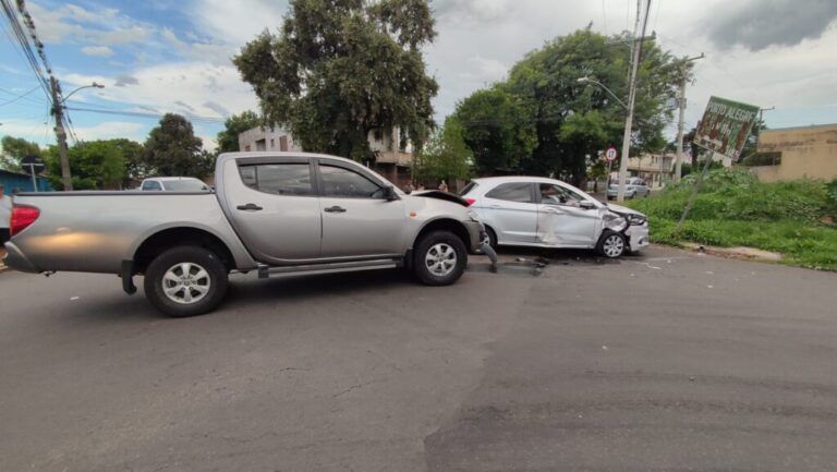 Duas crianças ficam feridas após acidente de trânsito em Canoas