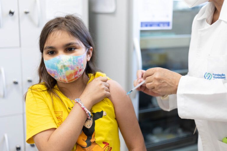 Vacinação de crianças contra a Covid-19 é ampliada em Canoas