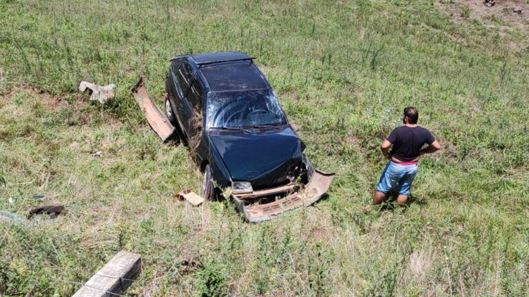 Motorista morre após perder controle de veículo