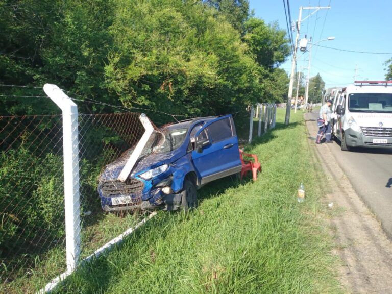 Motoristas ficam feridos após colisão entre veículos em Nova Santa Rita