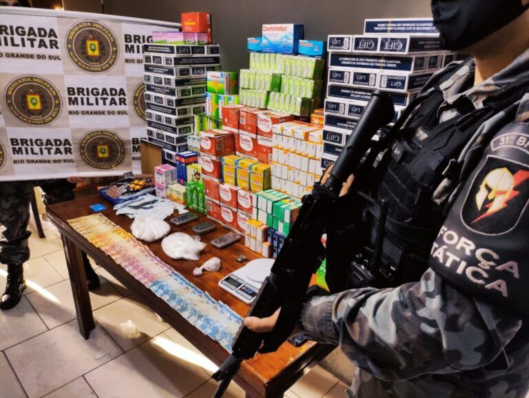 TUDO EM FAMÍLIA | Pai é preso, filha assume ‘boca de fumo’ e também acaba na cadeia