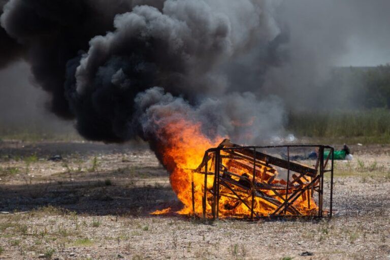 Prefeitura, Samu e Bombeiros fazem simulação de incêndio em parque da Niterói, em Canoas