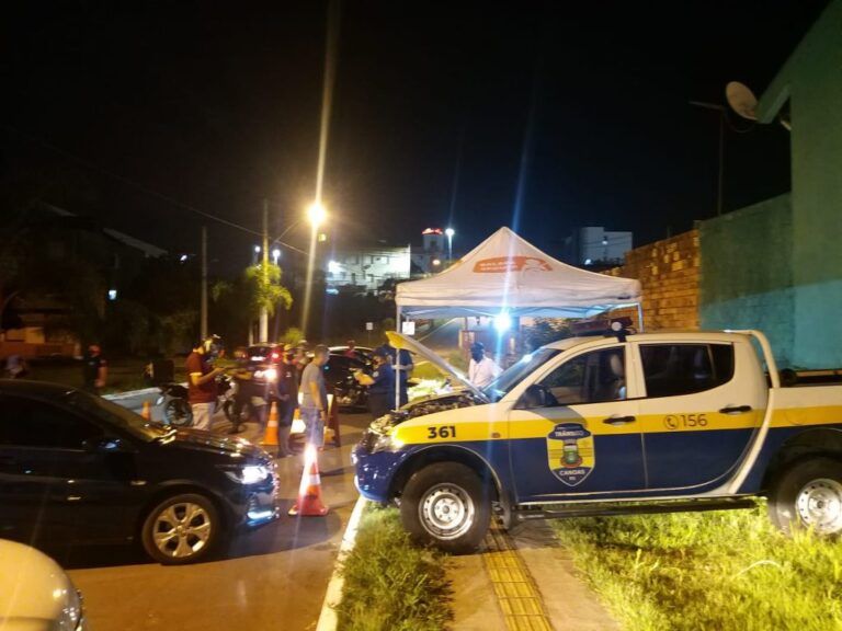 Blitz flagra mais de 20 motoristas bêbados em Canoas