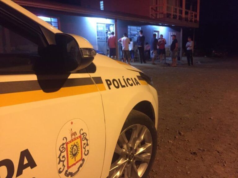 Idoso é morto a tiros durante assalto