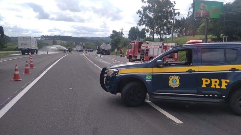 BR-386 está totalmente bloqueada por causa de acidente com caminhão tanque