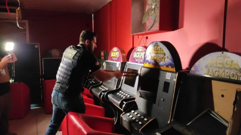 Polícia acaba com bingo de facção criminosa de Canoas