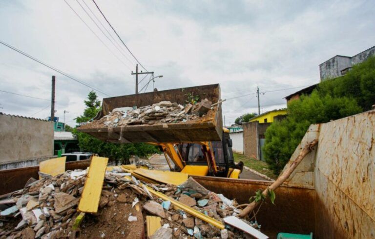 CANOAS | Prefeitura recolhe 1400 toneladas de lixo em três bairros