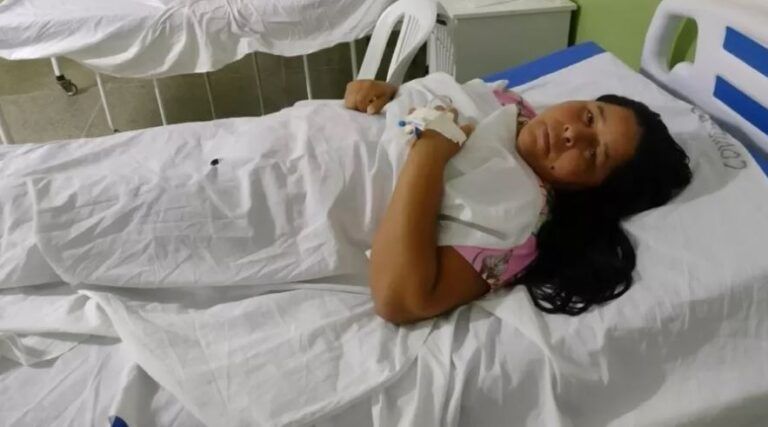 Mulher recebe cachaça no lugar de água em hospital