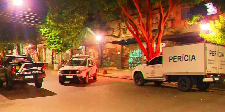 Trio mata adolescente de 16 anos e cachorro a tiros