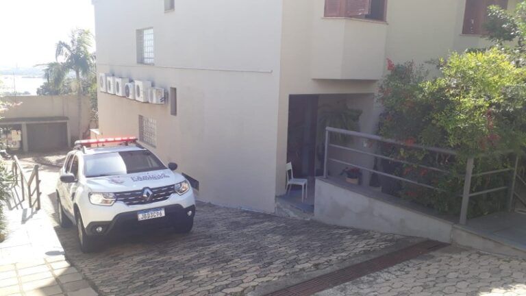 TRAGÉDIA FAMILIAR | Empresário de Canoas matou filho com tiros no rosto