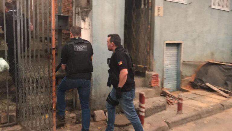 Polícia caça quadrilha que rouba carros em Canoas