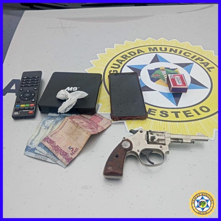 Menino de 12 anos é flagrado com arma de fogo na sala de aula em Esteio