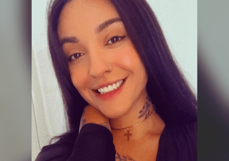 ELE CHAMOU A POLÍCIA | Namorado mata mulher enforcada no meio da rua e confessa o crime