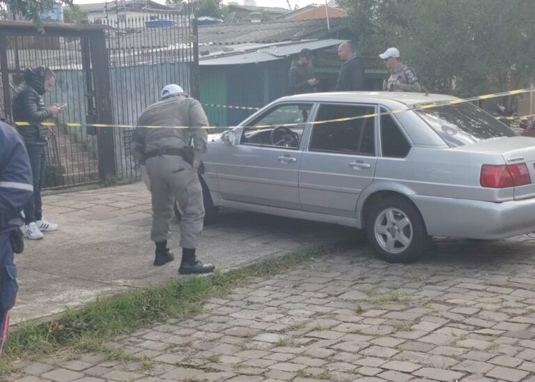 Homem é morto a tiros ao sair de casa para trabalhar