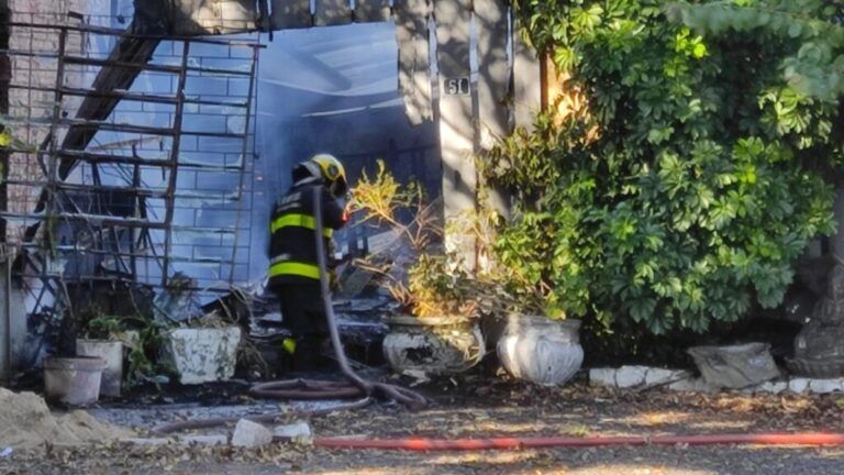 URGENTE CANOAS | Depósito de posto de gasolina pega fogo em Canoas