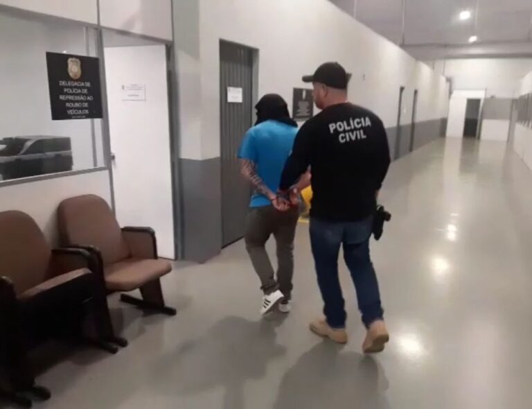 Chega a 5 o número de ladrões de carros presos durante operação em Canoas