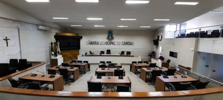 CANOAS: Vereadores aprovam lei que institui leitura de trechos Bíblicos em escolas públicas e particulares