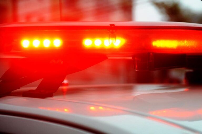 Mãe é morta após defender o filho traficante de 17 anos