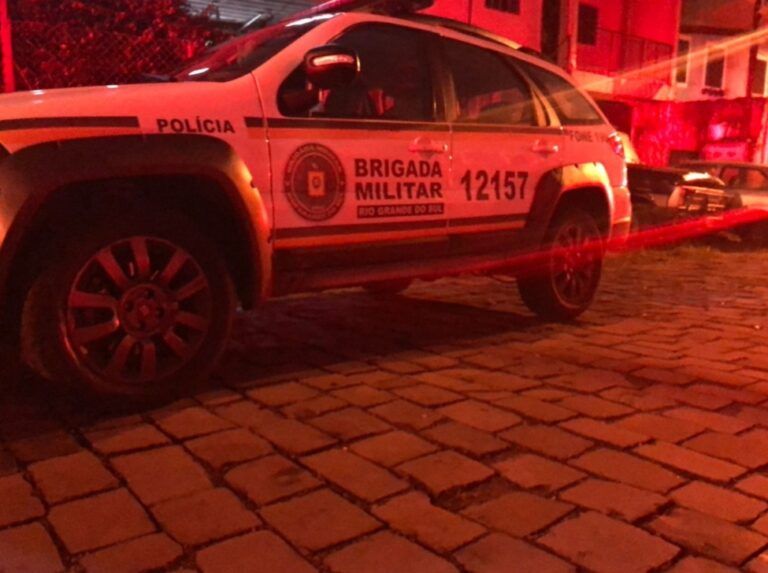 VIOLÊNCIA SEM FIM | Jovem é morto com diversos tiros no rosto e no peito