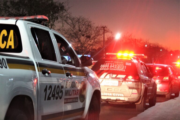 Após parar para urinar na frente de residência em Canoas, motoqueiro tenta matar proprietário do imóvel a tiros