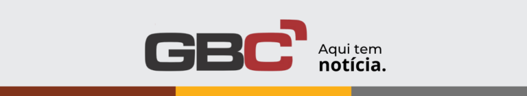 ESTAVA COM A NAMORADA | Jovem é morto com mais de 30 tiros no meio da rua