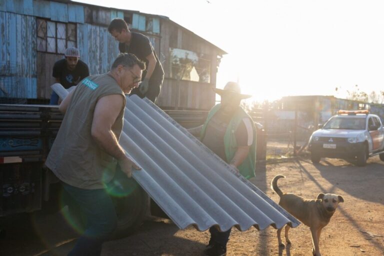 MIL TONELADAS DE ENTULHOS | Mais de 500 pessoas trabalham para normalizar Canoas após temporal