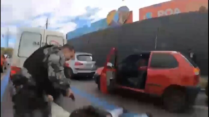 Trio assalta pedestres e, após perseguição, acaba preso pela Brigada Militar