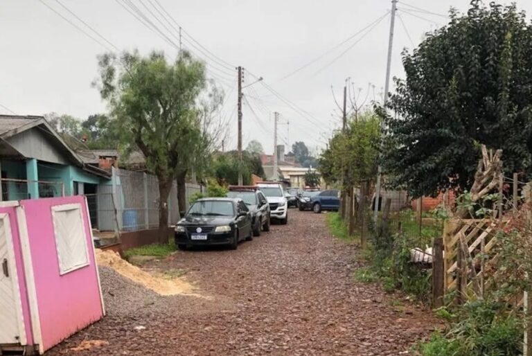 VIOLÊNCIA | Empresário é morto com três tiros quando chegava em casa