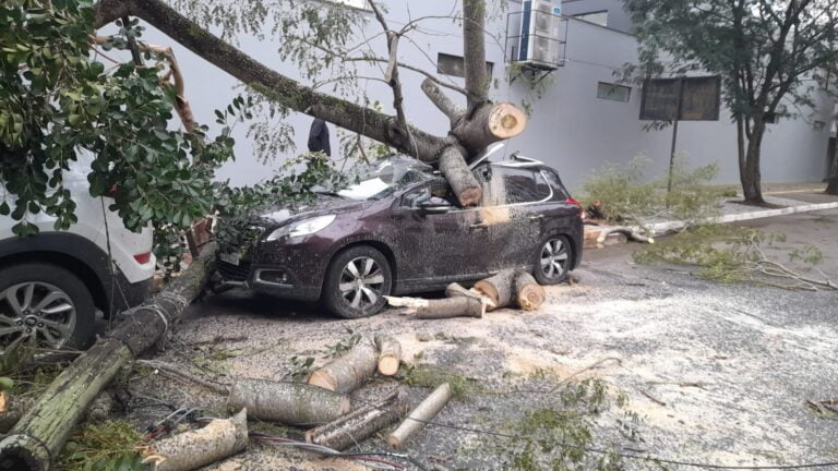 Quase 200 mil moradores de Canoas estão sem luz