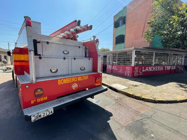 Forno de lancheria pega fogo e mobiliza bombeiros em Canoas
