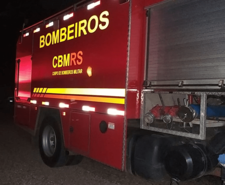 Incêndio atinge fábrica de móveis pela segunda vez em menos de dois anos