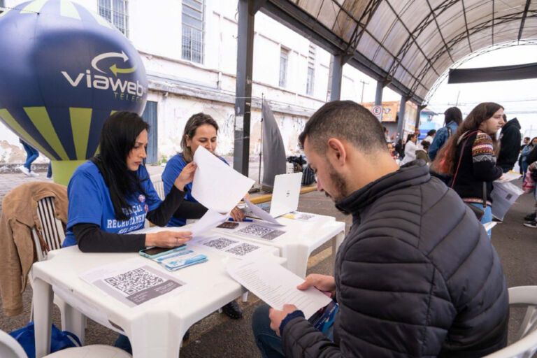 Feirão de empregos oferece mais de 380 vagas em Esteio