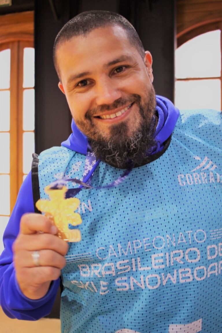Morador de Canoas que é atleta de Snowboard ganha medalha de ouro no Campeonato Brasileiro