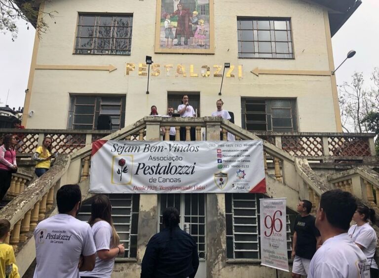 Primeira do Brasil, Pestalozzi Canoas chega aos 96 anos atendendo mais de 300 alunos com deficiência intelectual