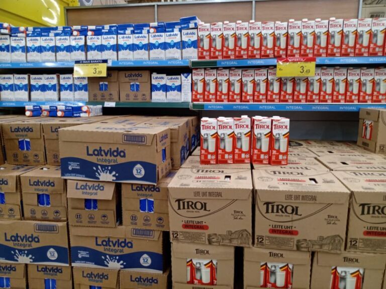 Leitores avisam: tem supermercado de Canoas fazendo promoção de leite nesta quarta