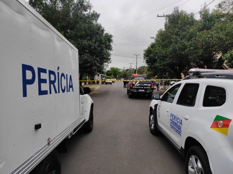 “Cheguei no portão e vi os corpos. Pensei que estavam dormindo”, conta morador da rua em que mulheres foram mortas