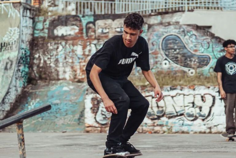 Quem é o adolescente que morreu afogado em açude na divisa entre Canoas e Cachoeirinha