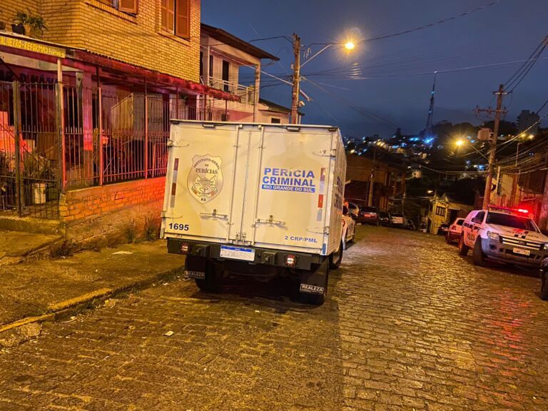 Homem é morto a tiros em boca de fumo