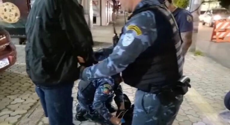 Traficante é preso durante blitz em Canoas