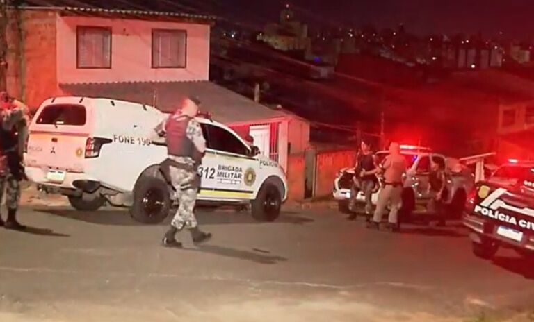 Criminosos invadem casa e matam homem a tiros
