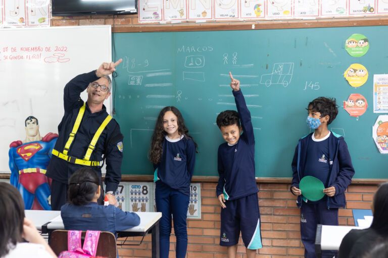 CANOAS | Palestras despertam consciência e ensinam sobre segurança no trânsito