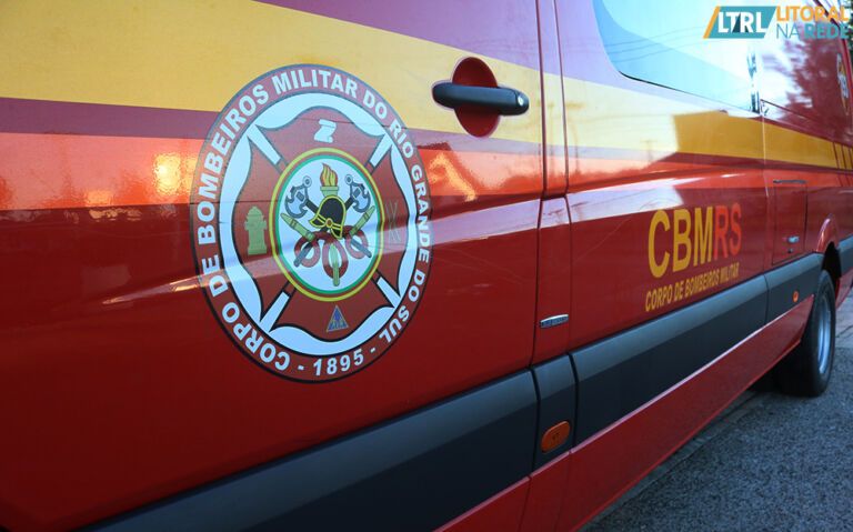 Homem morre após ser esmagado por árvore