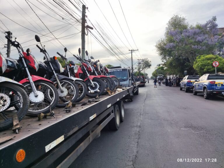 Blitz aborda mais de 120 motos em Canoas