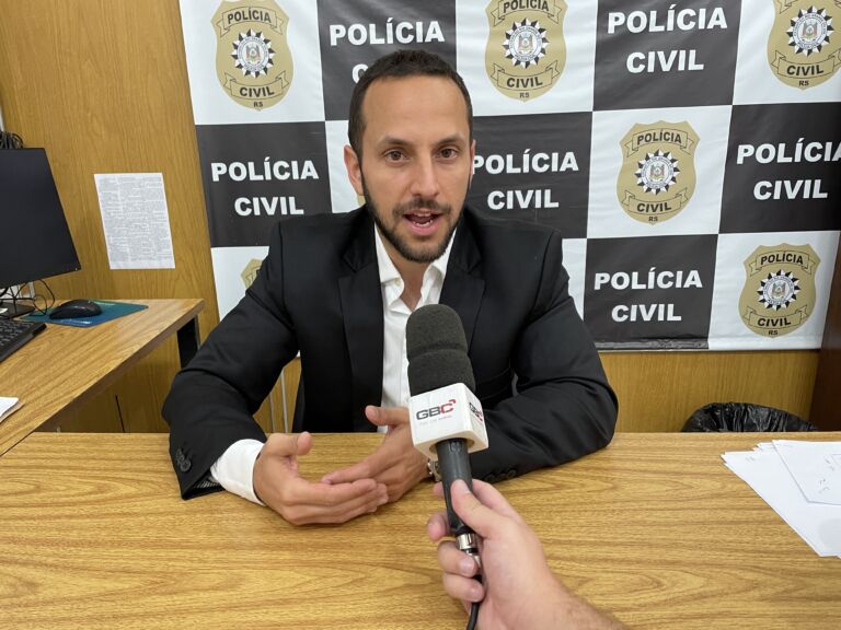 Delegado dá detalhes sobre a investigação do caso de homens torturados e espancados dentro de supermercado em Canoas