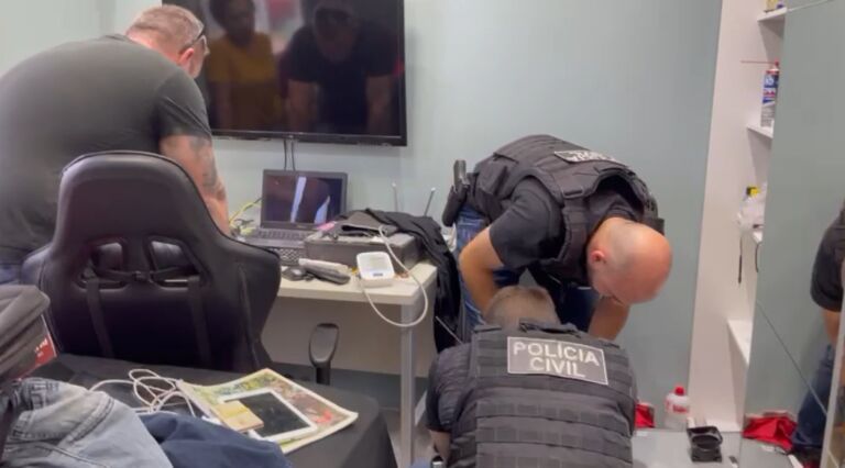 Polícia suspeita que criminoso filmava estupro de crianças dentro de condomínio em Canoas