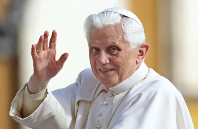Morre Papa Bento XVI aos 95 anos
